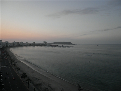 apartamento-vista-malecon-salinas-ecuador